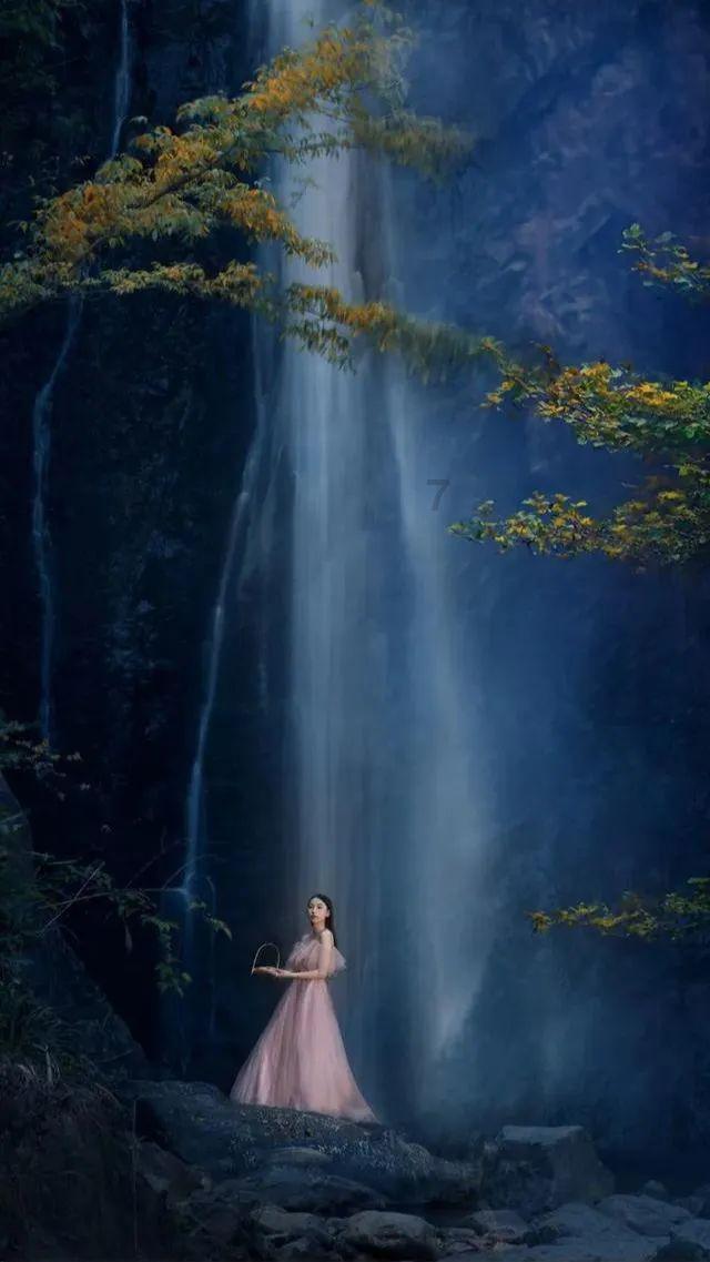 救援可怜的穴居人